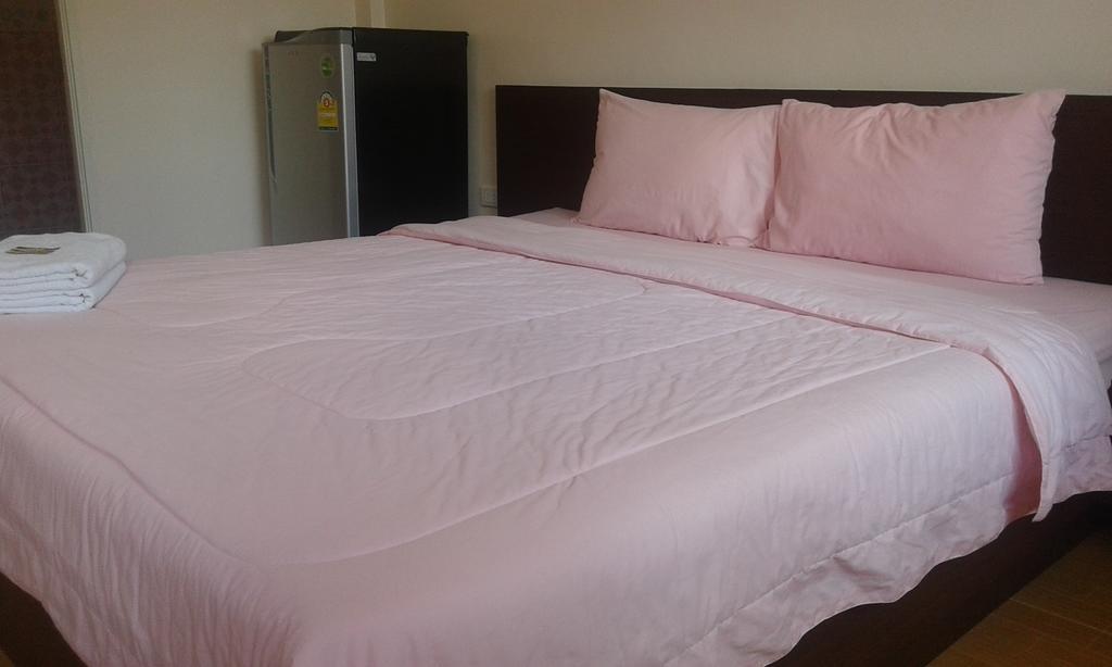 Sara Boutique Pool Resort Khon Kaen Room photo