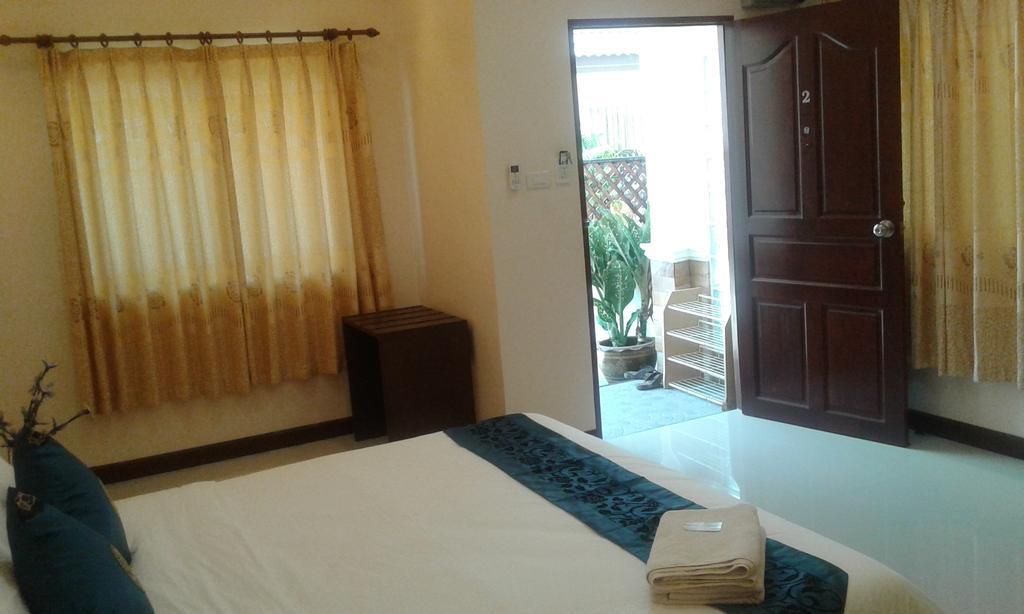 Sara Boutique Pool Resort Khon Kaen Room photo