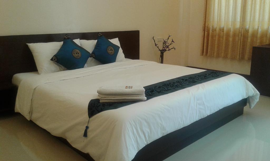 Sara Boutique Pool Resort Khon Kaen Room photo